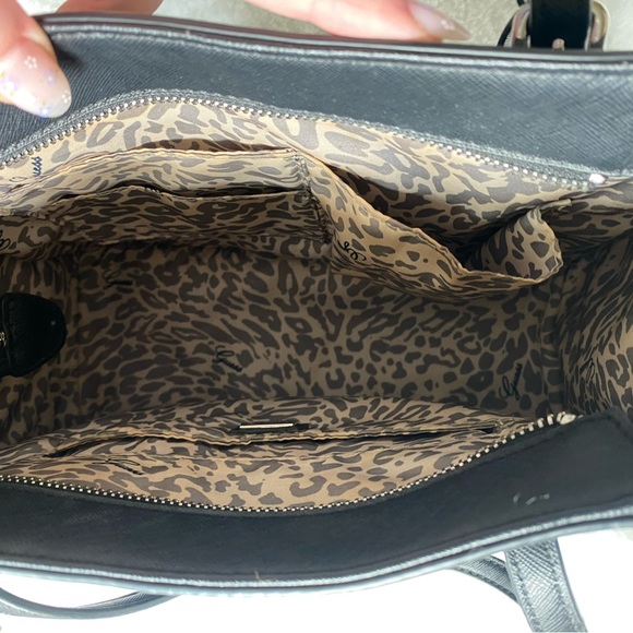 Guess Tote Work Bag - Picture 8 of 10